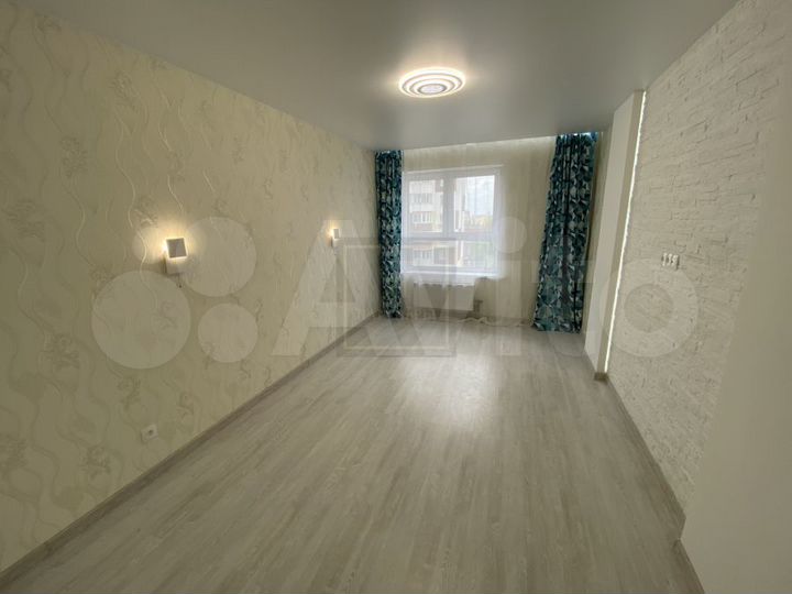 1-к. квартира, 40 м², 8/17 эт.