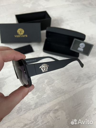 Очки Versace