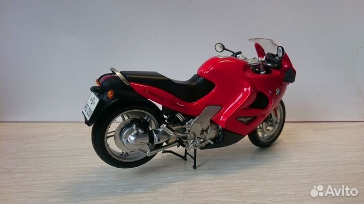 Редкая модель мотоцикла BMW. Масштаб 1 18