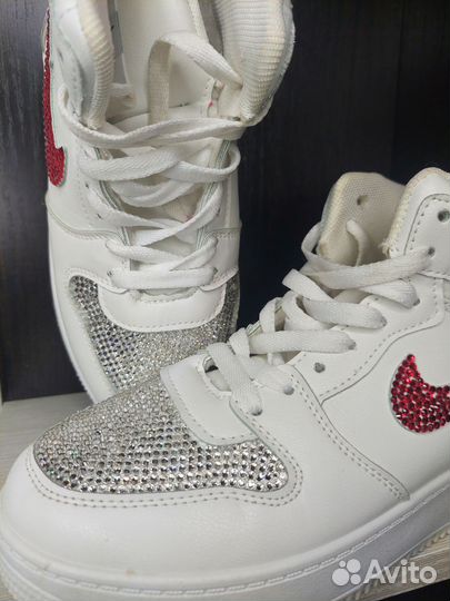 Инкрустация стразами, подарки, ручная работа