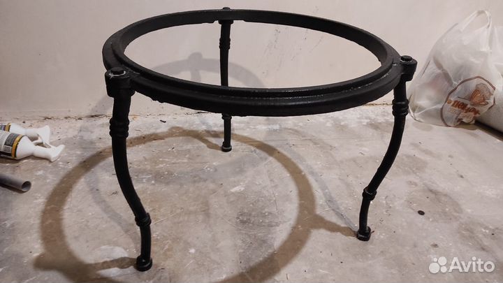 Казан чугунный с крышкой и подставкой