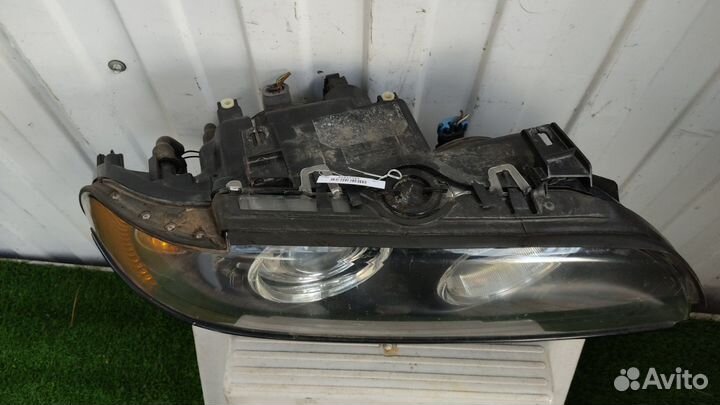 Фара правая на BMW 5 E39 hella