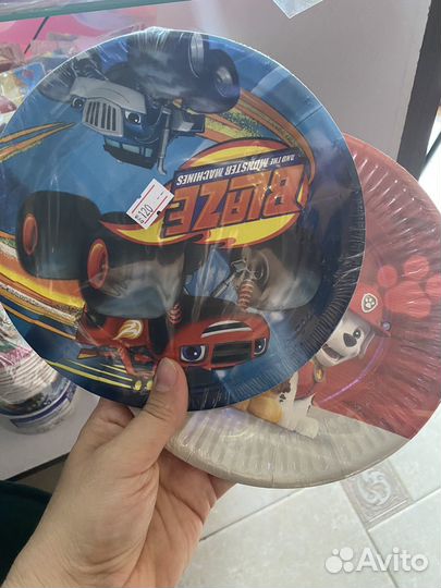 Цифры стаканы скатерьти