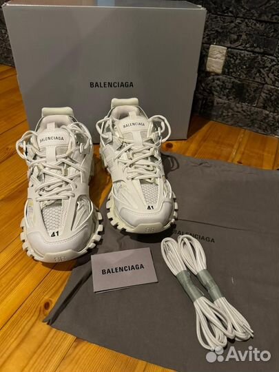 Balenciaga track 1 41