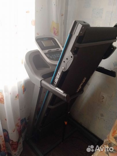 Продам беговую дорожку
