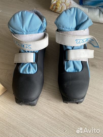 Лыжные ботинки