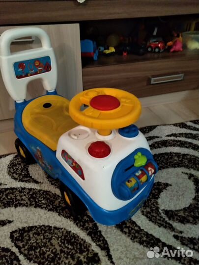 Машинка каталка,толокар