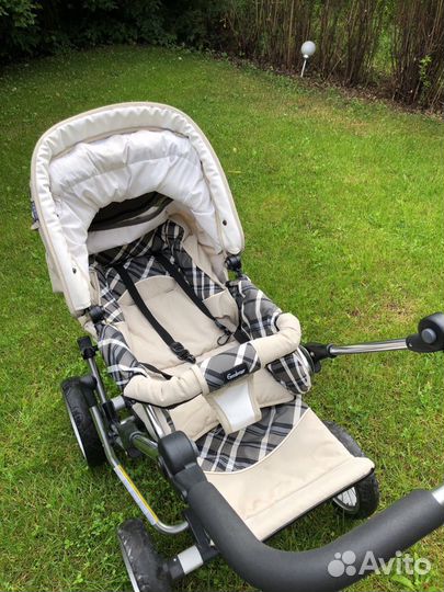 Коляска прогулочная
