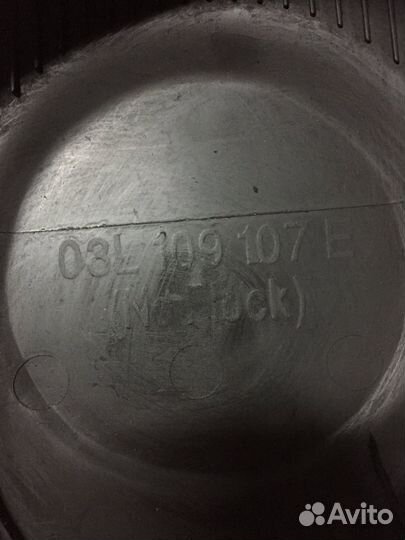 Кожух ремня грм Volkswagen Passat 2008-2012 гг