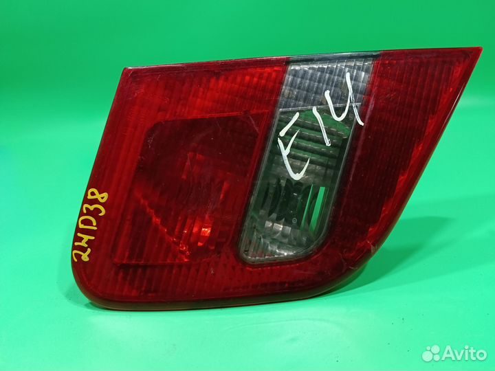 Фонарь внутренний левый для Mitsubishi Carisma