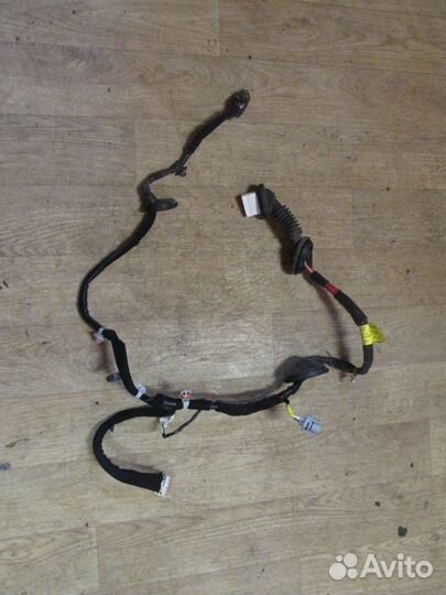 Электропроводка двери задней правой (Kia Optima)