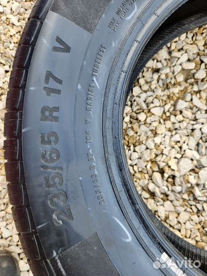 Continental ContiPremiumContact 5 SUV 235/65 R17