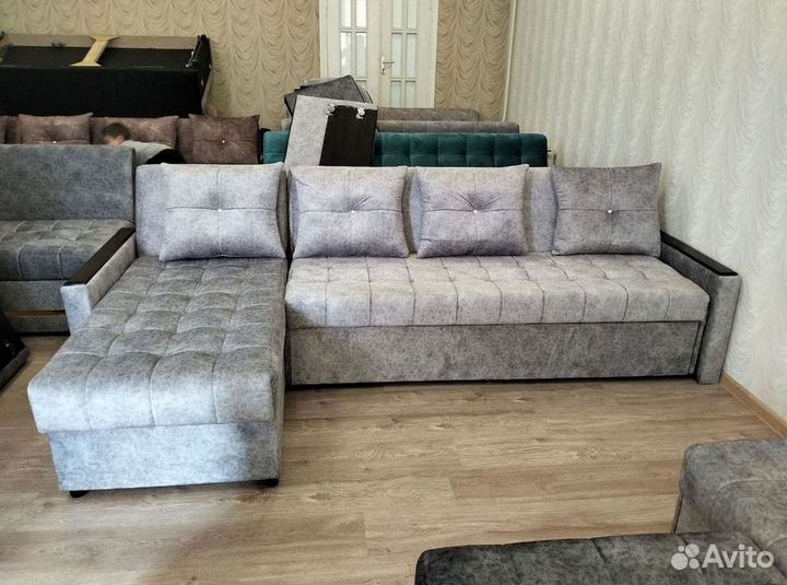Угловой диван в наличии не б/у
