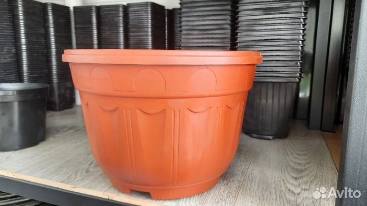 Кашпо для цветов подвесное