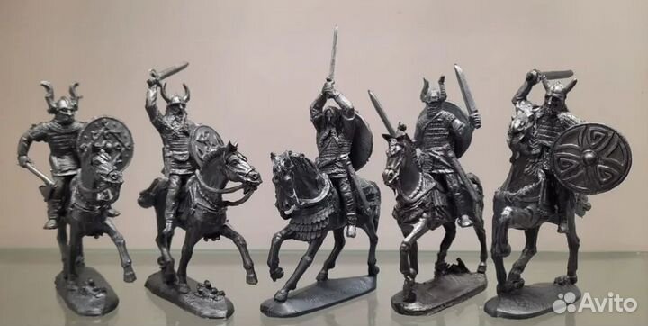 5 фигур/Скандинавские конные Викинги/Солдатики
