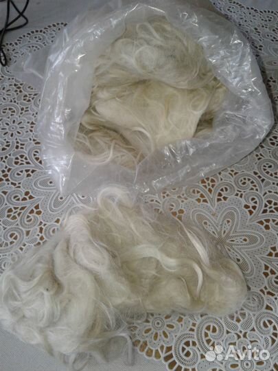 Белый козий пух