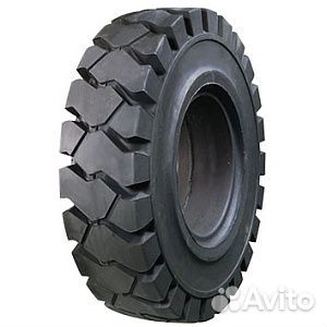 Шина цельнолитая 8.25-15