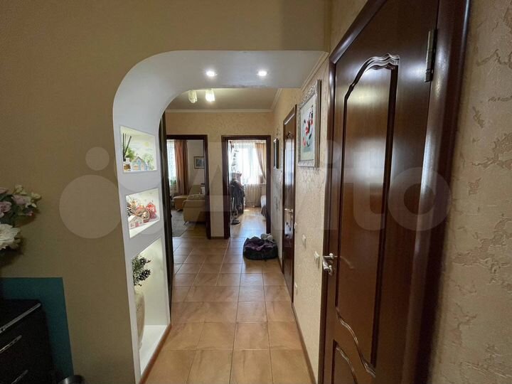 2-к. квартира, 57 м², 6/14 эт.