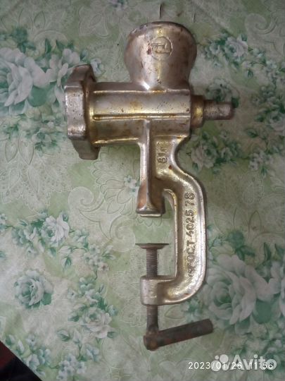 Мясорубка ручная времен СССР