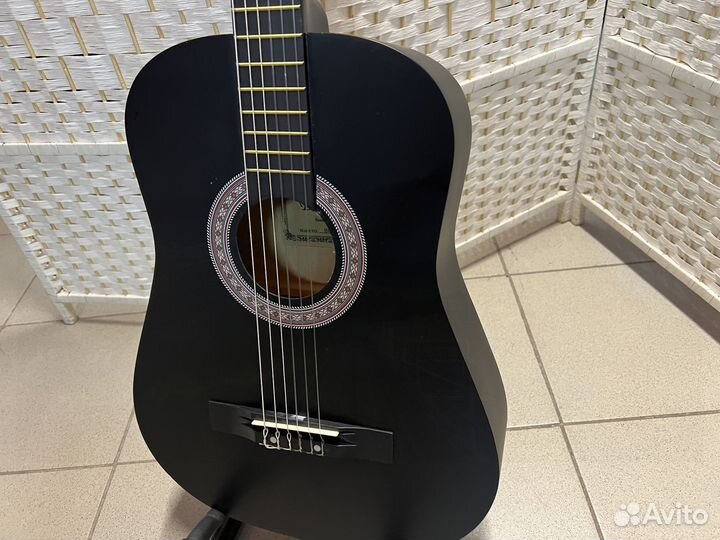 Гитара классическая