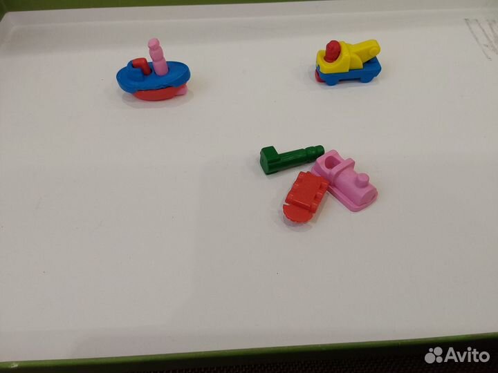 Киндер сюрприз 1990 е годы разборные мелки восковы