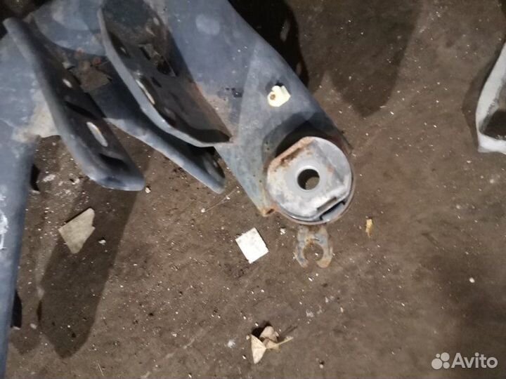 Балка подвески задняя Volkswagen Tiguan 5N1 cbab