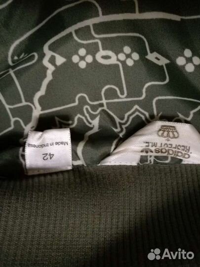 Куртка (ветровка)
