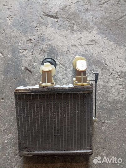 Радиатор отопителя Nissan sunny b14