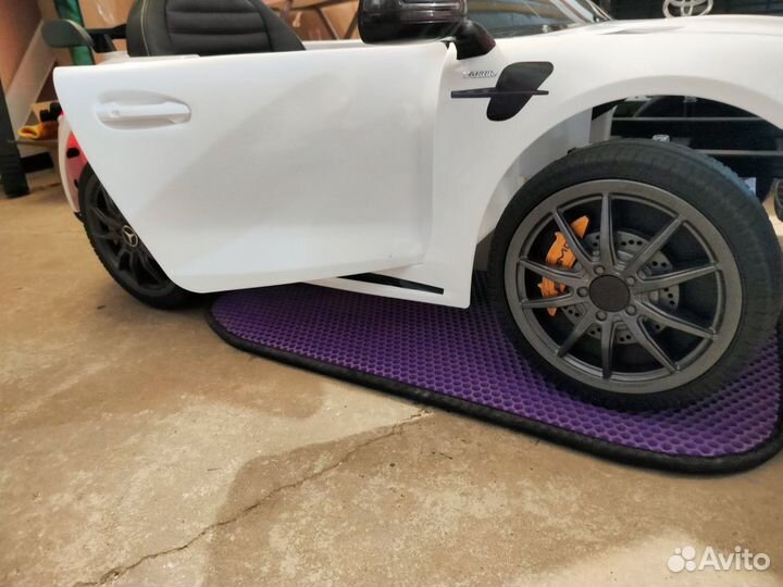 Детский электромобиль