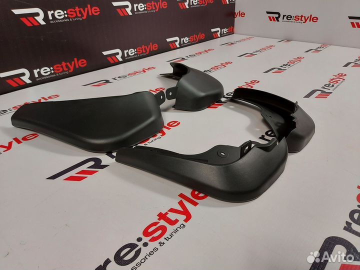 Брызговики Nissan Juke 15 Черные