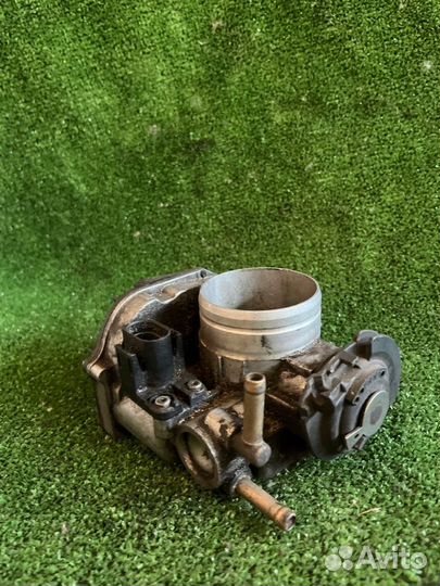 Дроссельная заслонка Skoda Octavia лифтбэк 1.6 AKL