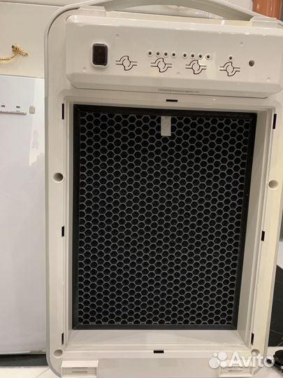 Очиститель воздуха Bork модель А700