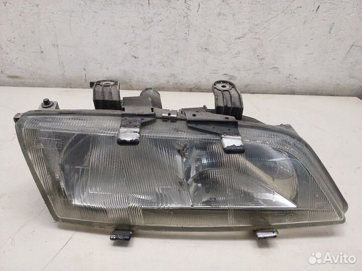 Фара (передняя) Nissan Primera P11, 1996