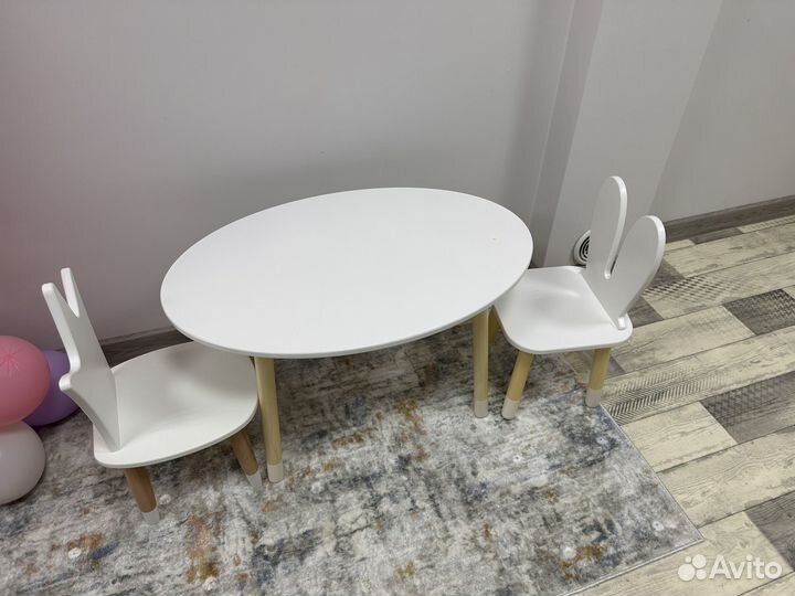 Детский стол и стул