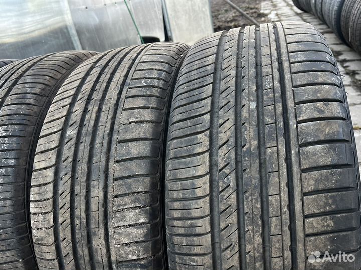 Kinforest KF-550 275/40 R22 107Y