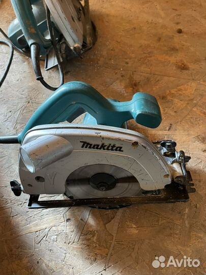 Дисковая пила makita5604R