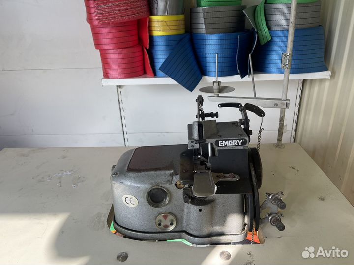 Стационарный ковровый оверлок Emery EM 252