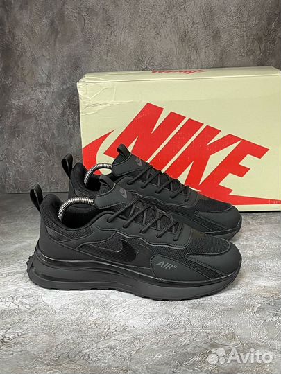 Кроссовки Nike