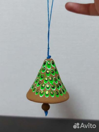 Глиняная ёлочная игрушка колокольчик