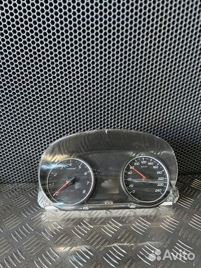 Панель приборов Mitsubishi Outlander