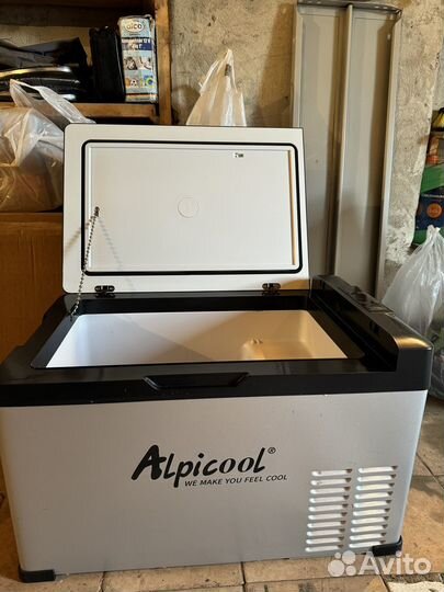 Автохолодильник компрессорный Alpicool c 30 б/у