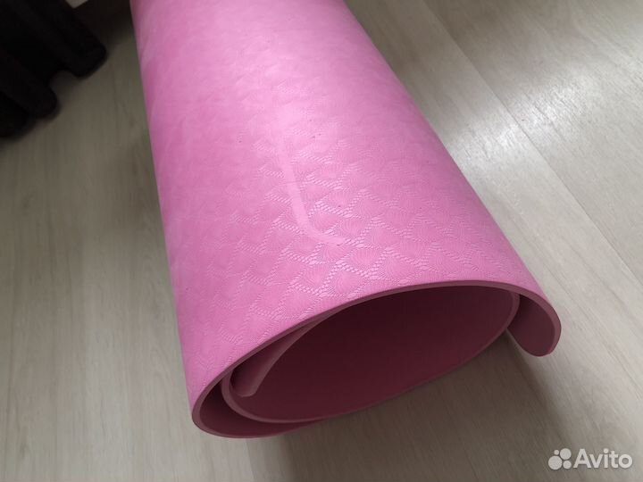 Коврик для йоги и фитнеса