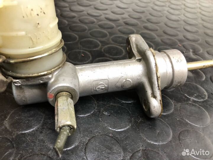 Главный тормозной цилиндр Ssang Yong Rexton