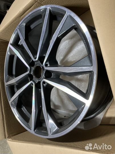 Диск литой R19 BMW X1 F48 715 стиль