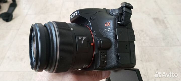 Sony slt-a57 зеркальный фотоаппарат + 2 объектива