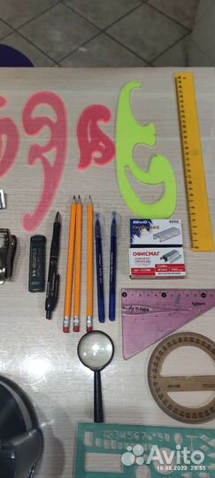 Подставка для канцелярии с наполнением