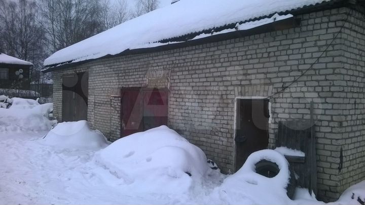 Гараж, > 30 м²