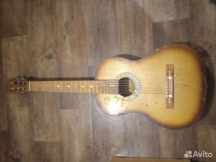Акустическая гитара бу