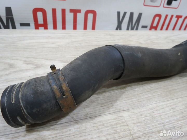 Патрубок системы охлаждения Audi Q3