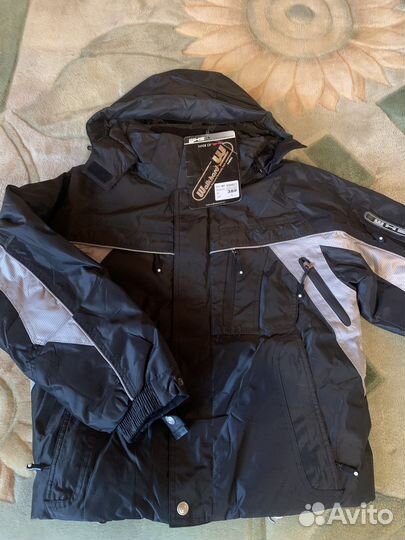 Теплая куртка на мальчика